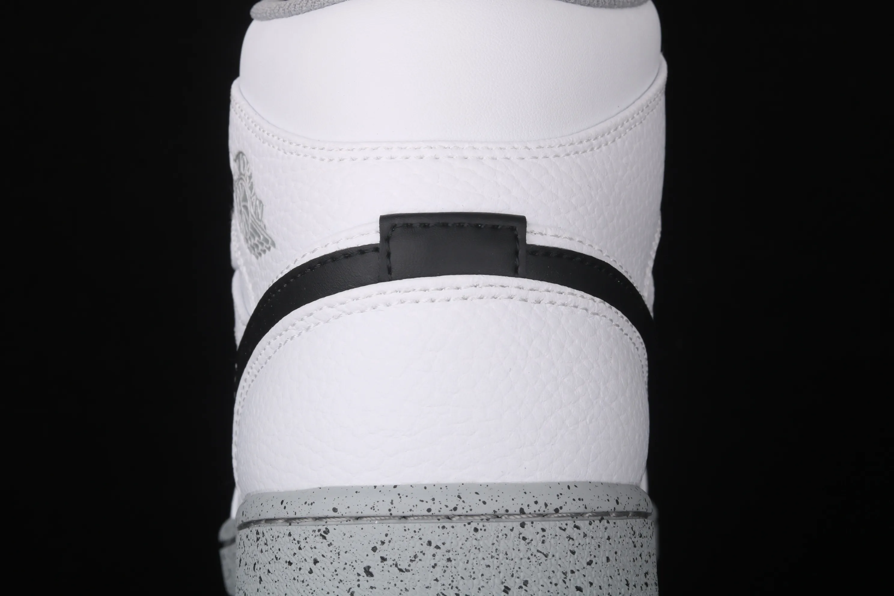 All categories Air Jordan Jordan series basketball shoes Air Jordan 1 Mid Air Jordan 1 Mid AJ1 Joe 1 splash gray China series basketball shoes 554725-115
